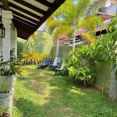 Shenys Beach Villa Negombo Ngoại thất bức ảnh